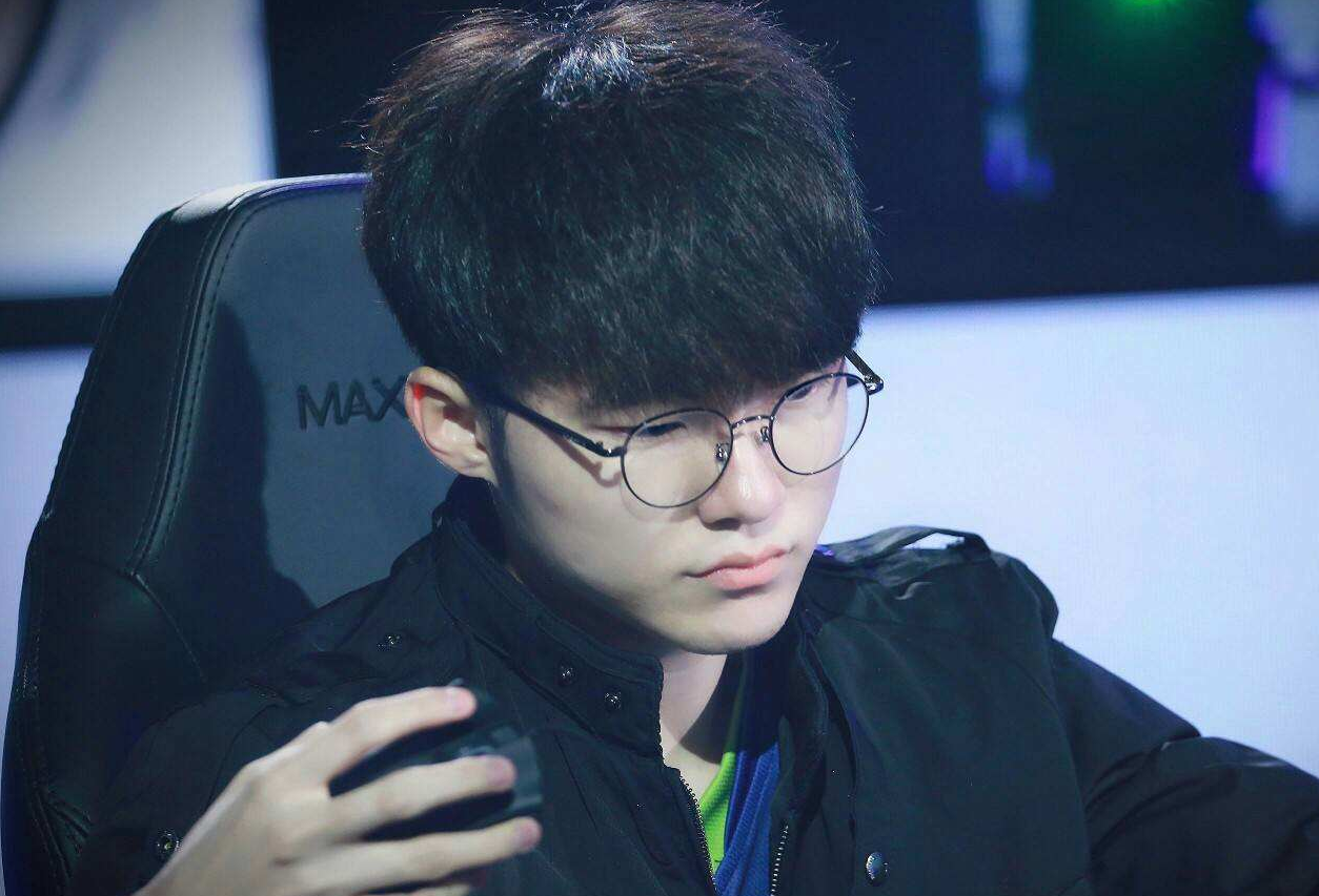 把所有人都